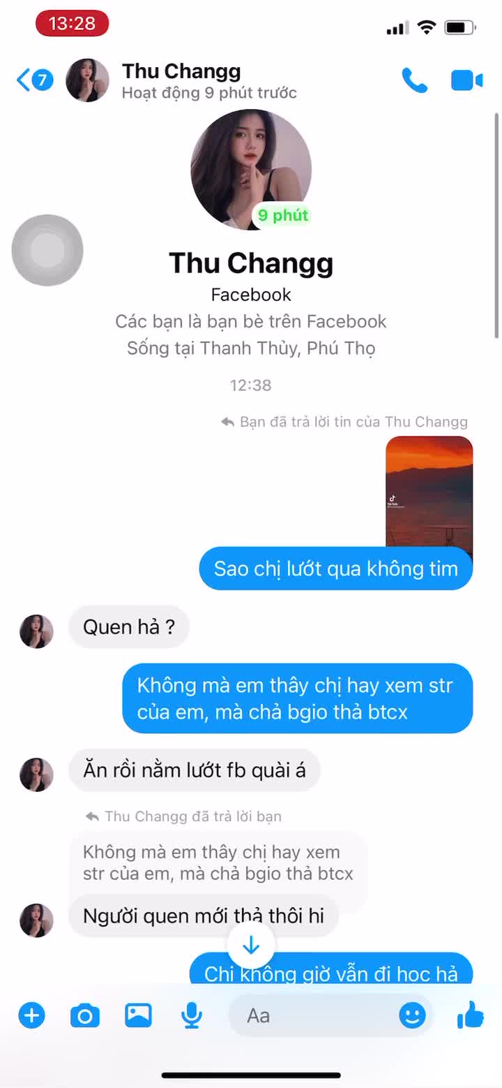 Đang tán thì chị off